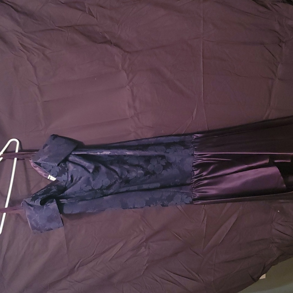 B3 navy size 20 formal dress